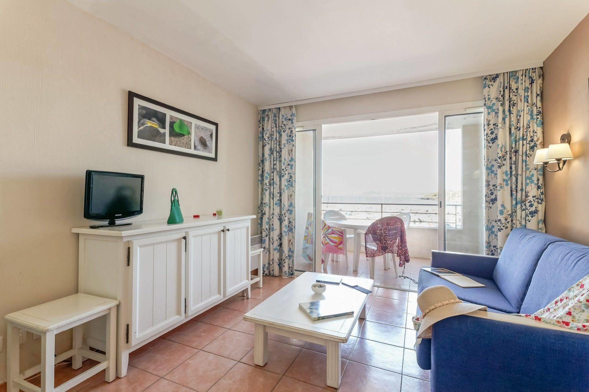 Les Rivages - Appartement Vue Mer Imprenable-Piscine Сикс-Фор-ле-Плаж Екстериор снимка