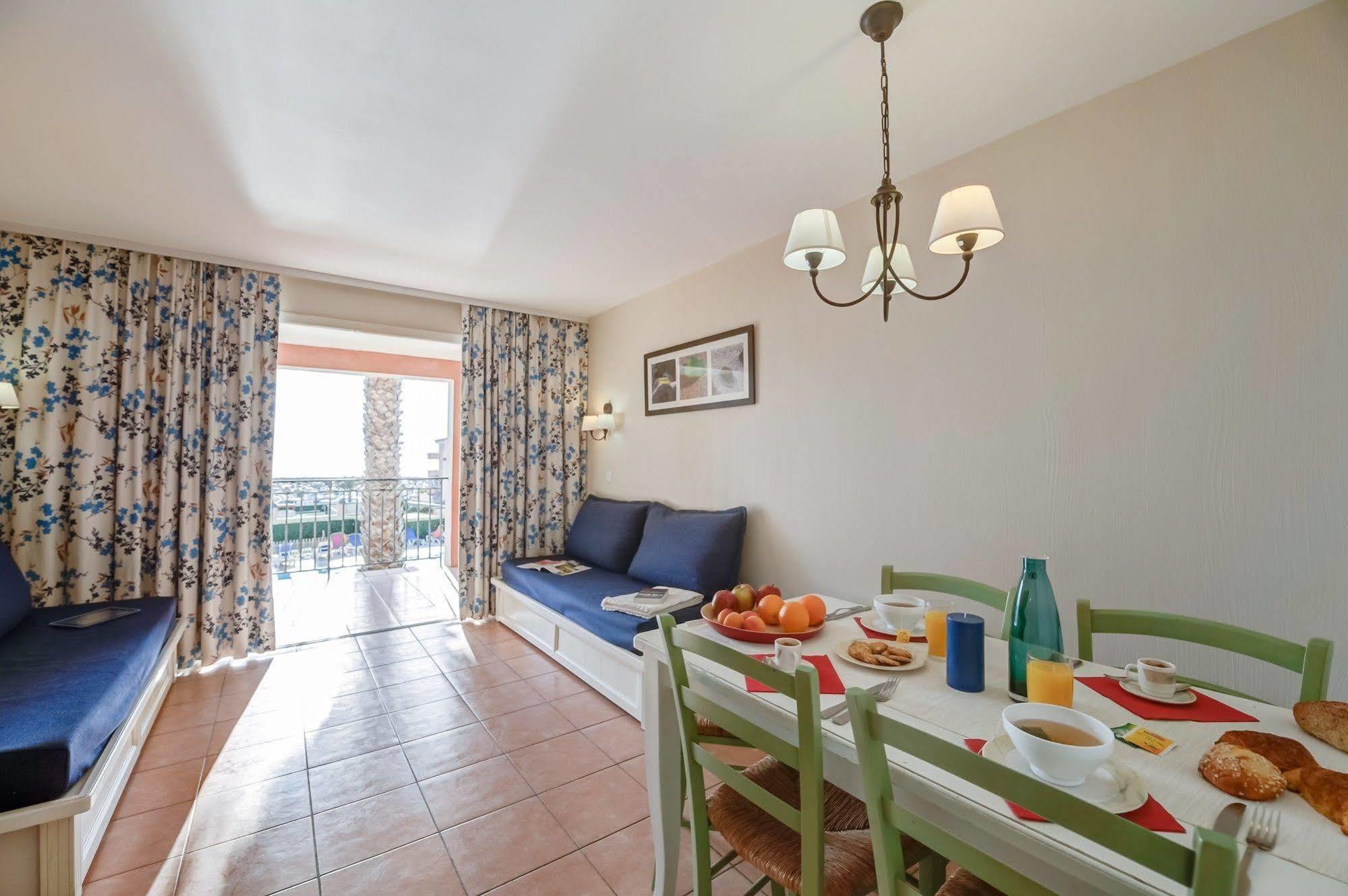 Les Rivages - Appartement Vue Mer Imprenable-Piscine Сикс-Фор-ле-Плаж Екстериор снимка