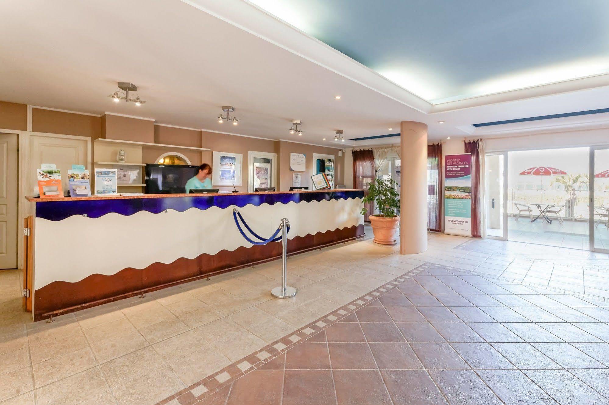 Les Rivages - Appartement Vue Mer Imprenable-Piscine Сикс-Фор-ле-Плаж Екстериор снимка
